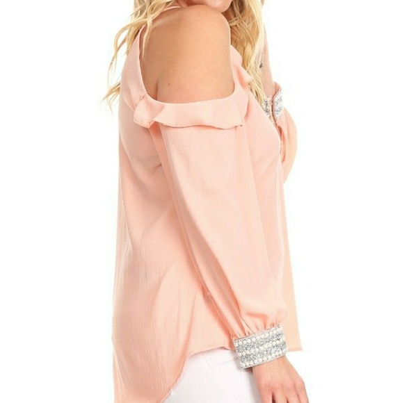 New 1x-3x plus size cold shoulder top - Picture 5 of 6